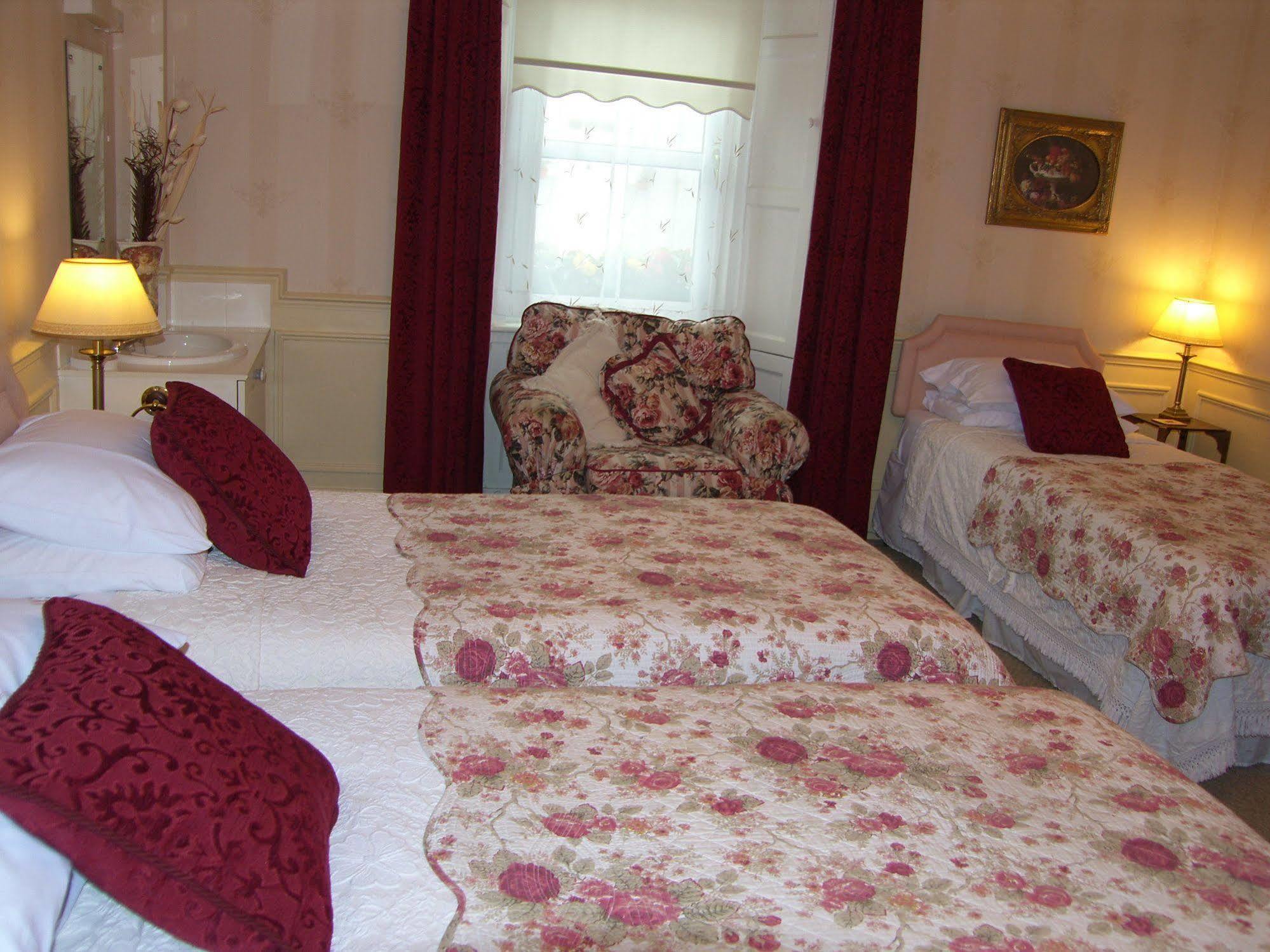 Comelybank Guesthouse クリフ エクステリア 写真